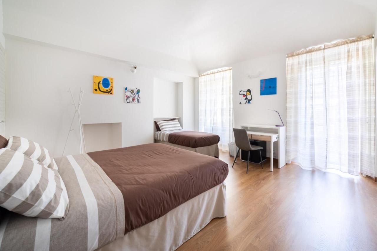 To.Sta Bwithoutb Home Sharing Nel Centro Di Torino Dış mekan fotoğraf