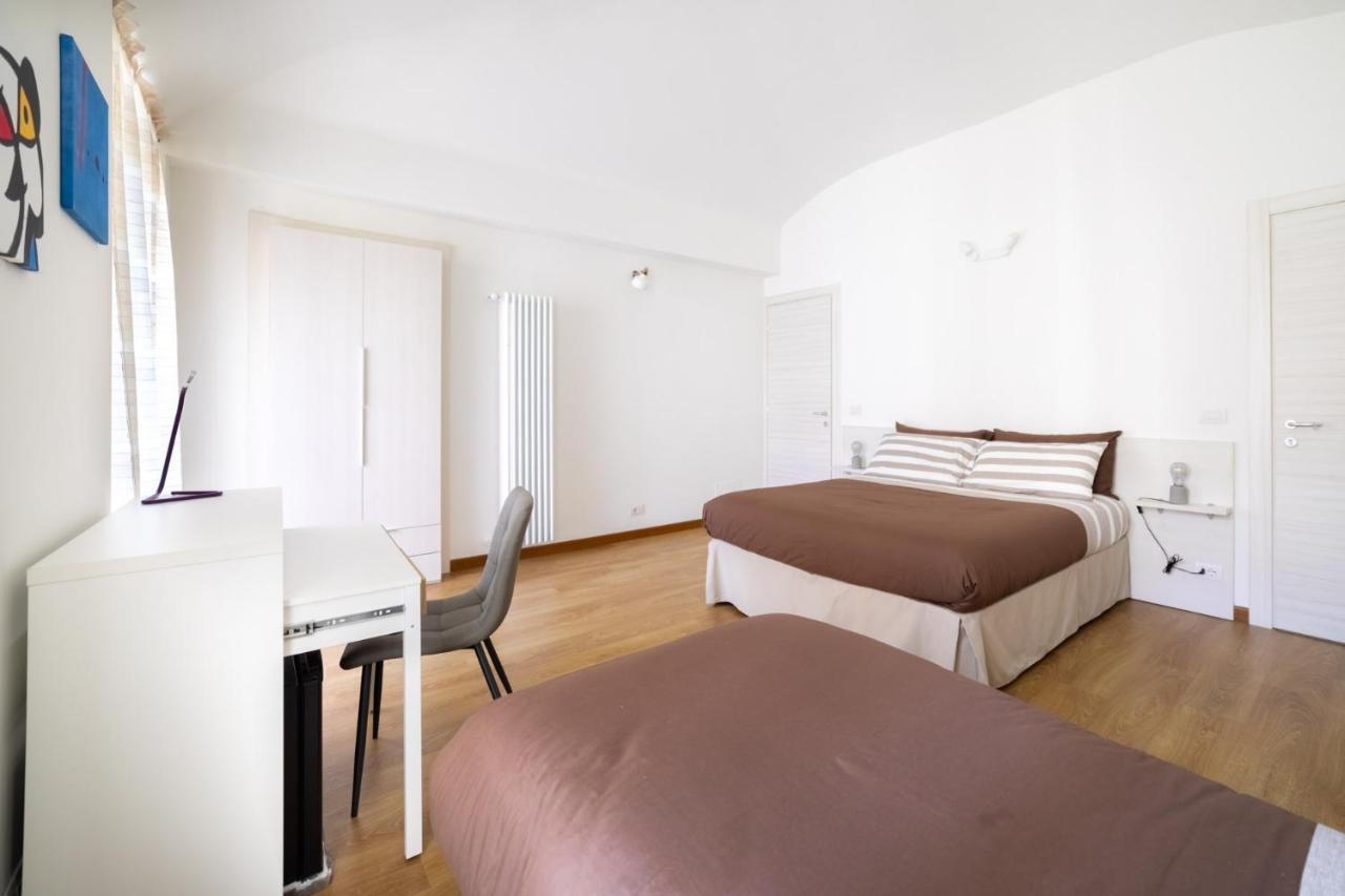 To.Sta Bwithoutb Home Sharing Nel Centro Di Torino Dış mekan fotoğraf